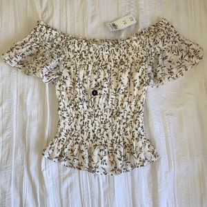 Fitted floral blouse top